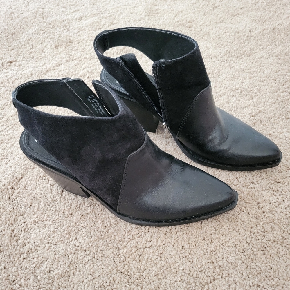 Circus by Sam Edelman black bootie size 8